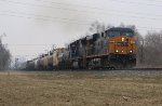 CSX 5234 leads SB freight